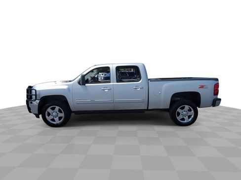 Used 2012 Chevrolet Silverado 2500 LTZ w/ LTZ Plus Package AWD/4WD image 5
