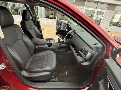 Used 2024 Subaru Outback Limited image 11