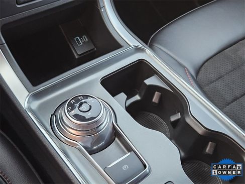 Used 2024 Ford Edge ST-Line image 18