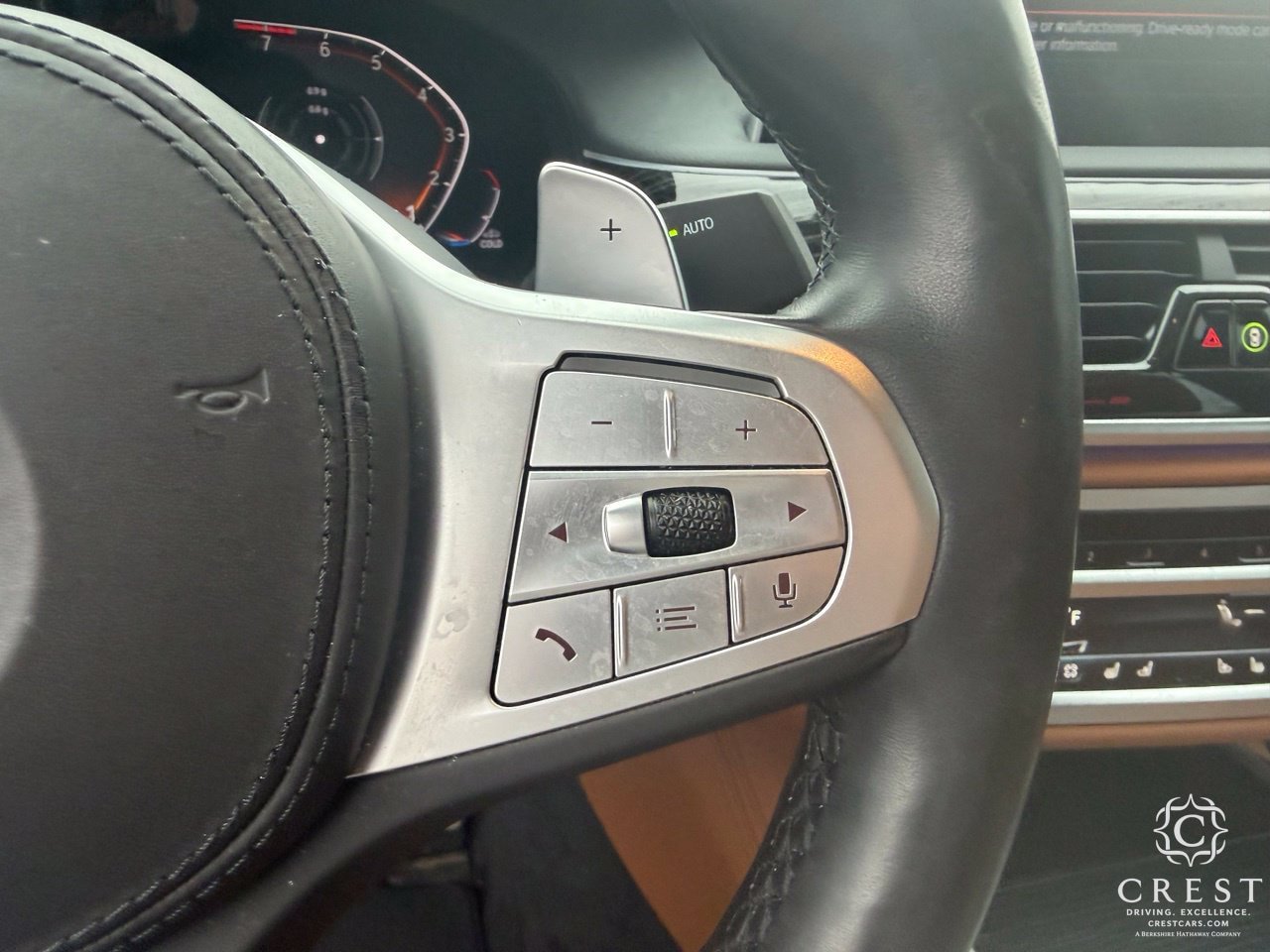 Used 2022 BMW 740i w/ M Sport Package RWD image 18