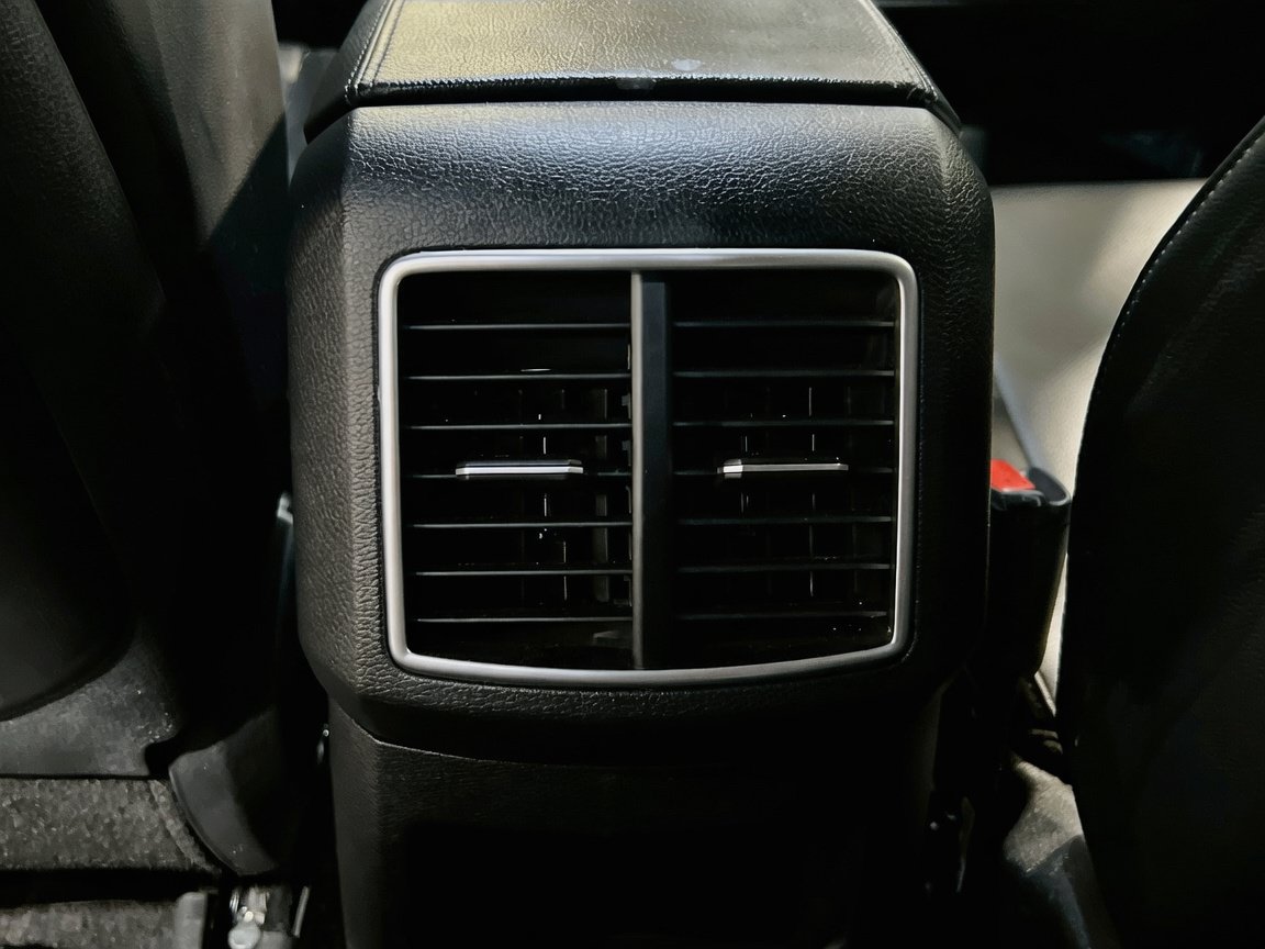 Used 2026 Kia Sportage EX w/ EX Panorama Roof Package FWD image 18