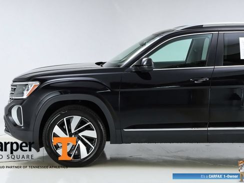 Used 2025 Volkswagen Atlas SEL AWD/4WD image 3