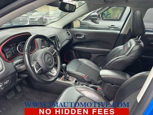 Used 2018 Jeep Compass Trailhawk w/ Navigation Group AWD/4WD image 2