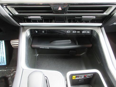 New 2025 Lexus TX 500h AWD image 45