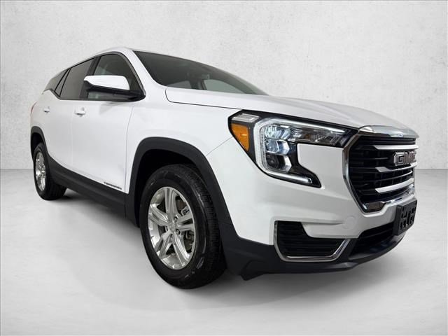 Used 2024 GMC Terrain SLE AWD/4WD image 1