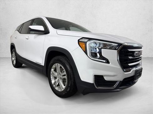 Used 2024 GMC Terrain SLE AWD/4WD image 1