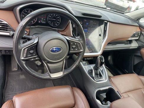 Used 2020 Subaru Outback Touring AWD/4WD image 11