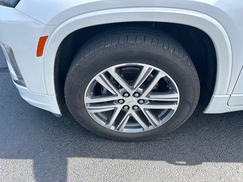 Used 2022 Chevrolet Traverse High Country AWD/4WD image 12