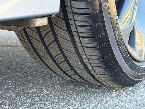 Used 2024 Toyota Corolla SE image 7