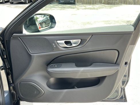 Used 2024 Volvo S60 B5 Core image 52