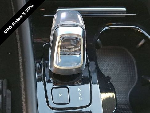 Certified 2023 Volvo XC40 B5 Ultimate w/ Climate Package AWD/4WD image 18