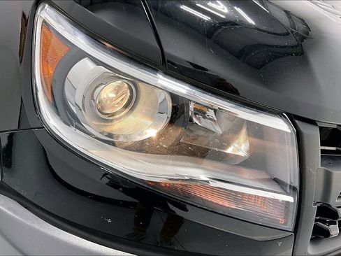 Used 2022 Chevrolet Colorado ZR2 w/ Colorado ZR2 Bison Edition AWD/4WD image 36