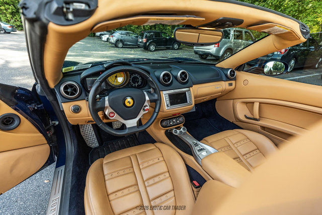 Used 2012 Ferrari California RWD image 43