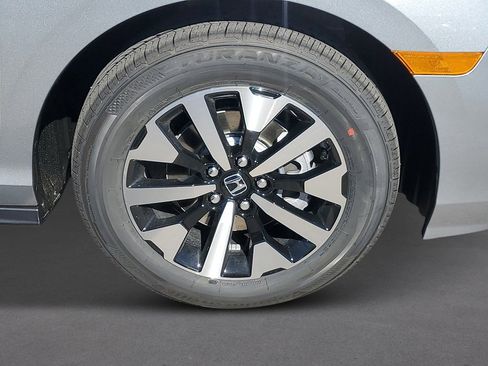 New 2026 Honda Odyssey EX-L image 7