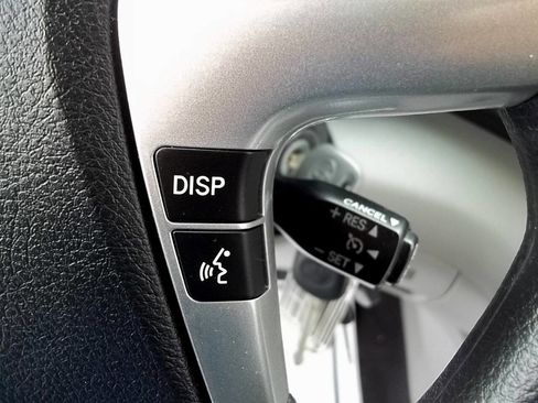 Used 2012 Toyota Highlander SE image 21