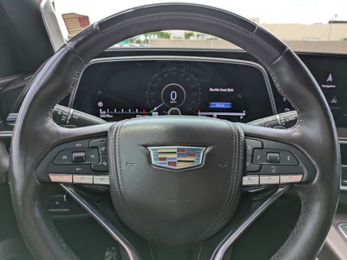 Used 2022 Cadillac Escalade Premium Luxury Platinum AWD/4WD image 28