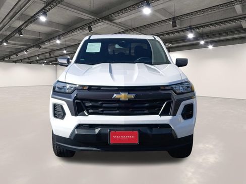 Used 2025 Chevrolet Colorado LT w/ Advanced Trailering Package RWD image 18