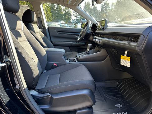 Certified 2025 Honda CR-V LX image 10