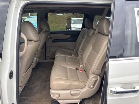 Used 2015 Honda Odyssey Touring Elite image 16