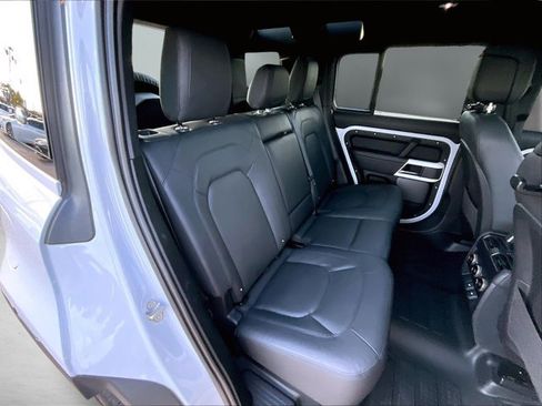 Used 2023 Land Rover Defender 110 SE image 26