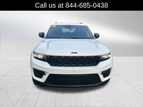 New 2025 Jeep Grand Cherokee Limited w/ Luxury Tech Group II image 2