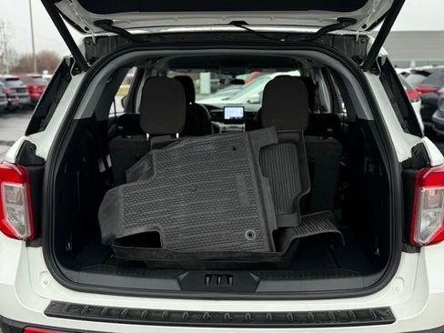 Certified 2024 Ford Explorer XLT image 24