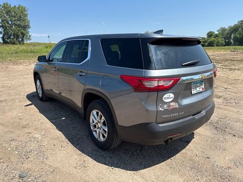 Used 2018 Chevrolet Traverse LS AWD/4WD image 8