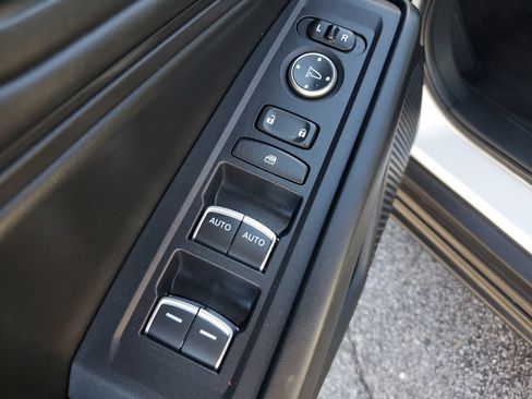 Used 2023 Honda Accord EX image 17