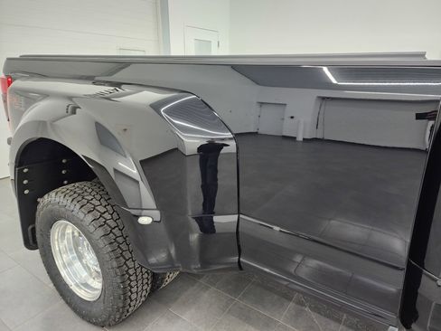 Used 2020 Ford F350 Lariat w/ Lariat Ultimate Package image 31