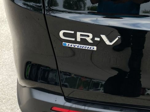 Used 2025 Honda CR-V Sport image 6