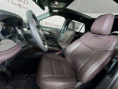 New 2026 Ford Explorer Platinum image 26