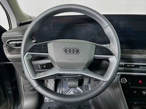 Certified 2025 Audi Q5 Premium Plus w/ Premium Plus AWD/4WD image 10