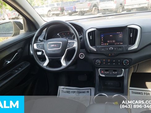 Used 2024 GMC Terrain SLE AWD/4WD image 21