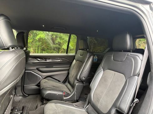 Used 2021 Jeep Grand Cherokee L Laredo AWD/4WD image 13