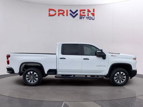 New 2026 Chevrolet Silverado 2500 Custom w/ Custom Value Package image 6