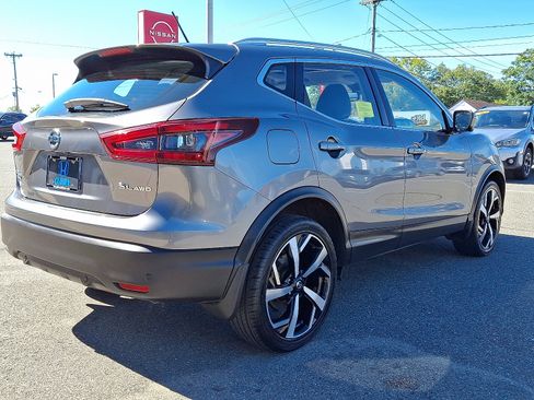Used 2020 Nissan Rogue Sport SL w/ Premium Package image 4