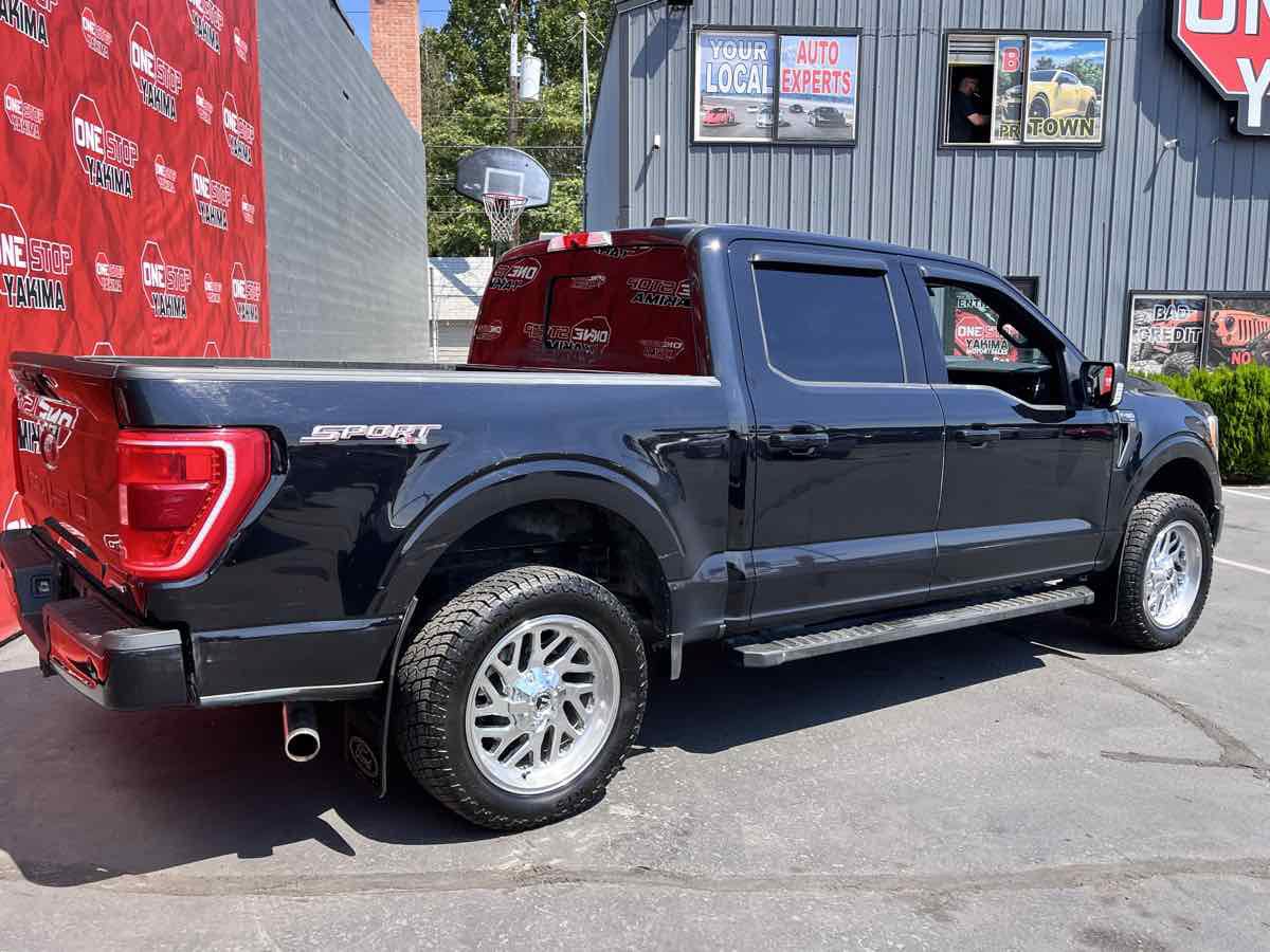 Used 2021 Ford F150 XLT w/ Equipment Group 301A Mid AWD/4WD image 5