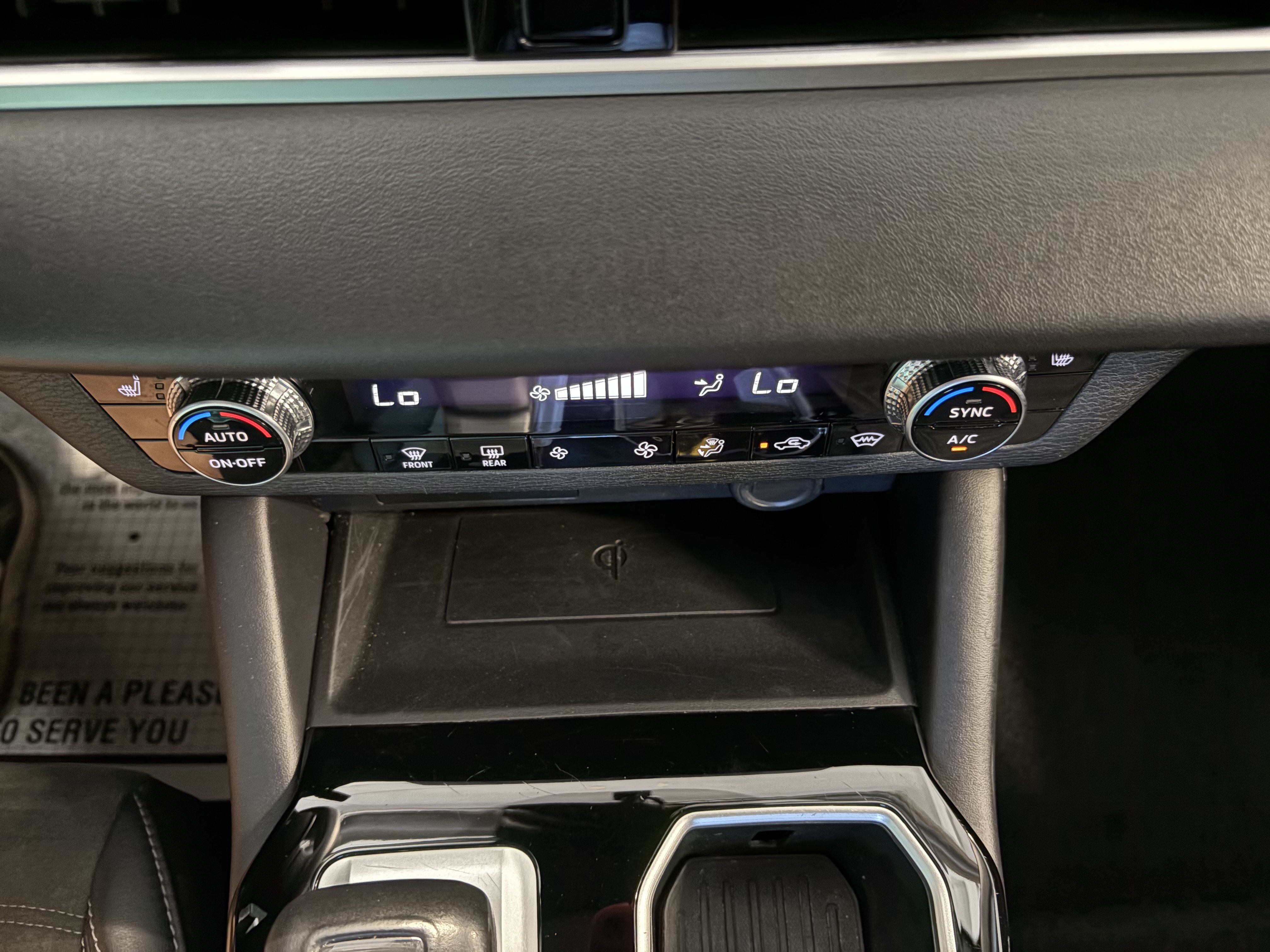 Used 2025 Mitsubishi Outlander SE AWD/4WD image 16