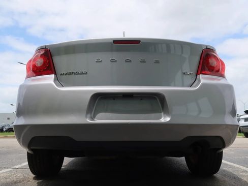Used 2014 Dodge Avenger SXT FWD image 10