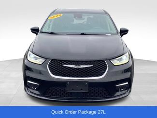 Used 2024 Chrysler Pacifica Touring-L FWD video 2