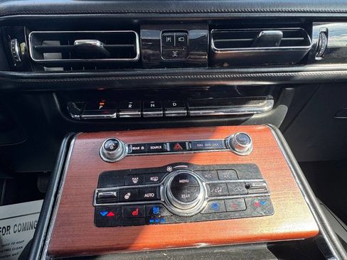 Used 2021 Lincoln Aviator Reserve w/ Equipment Group 210A image 12