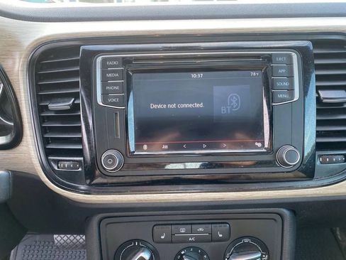 Used 2018 Volkswagen Beetle 2.0T Coast image 11