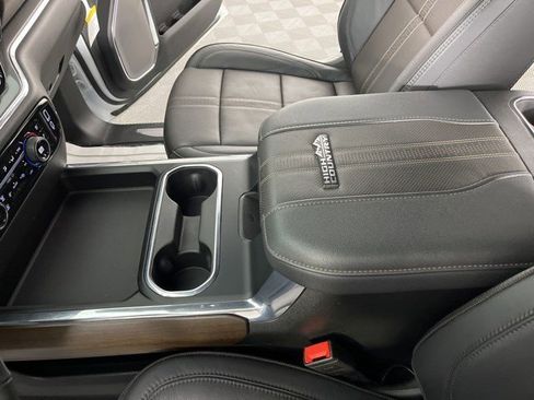 Used 2024 Chevrolet Silverado 2500 High Country w/ High Country Premium Package image 23