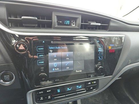 Used 2019 Toyota Corolla XLE image 23