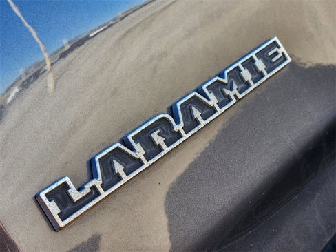 Used 2022 RAM 1500 Laramie w/ Laramie Southwest Edition image 12