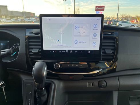 Used 2023 Ford Transit 350 XLT image 26