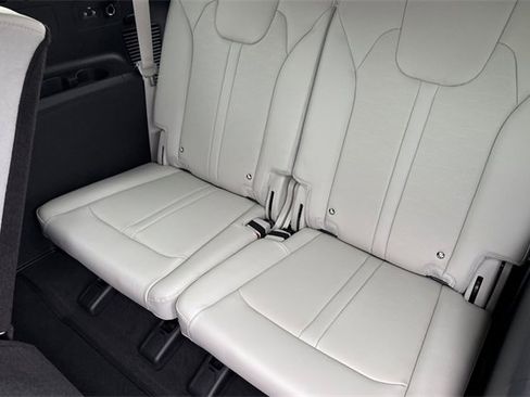 New 2026 Kia Sorento S image 18