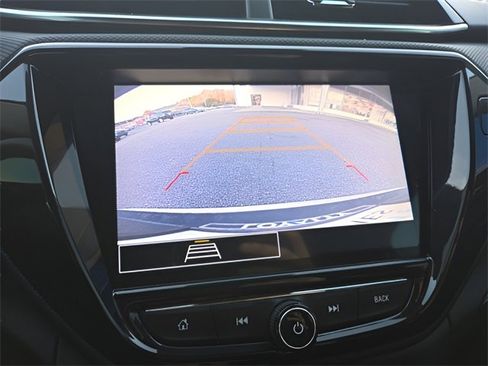 Used 2023 Chevrolet TrailBlazer LT w/ Convenience Package image 17