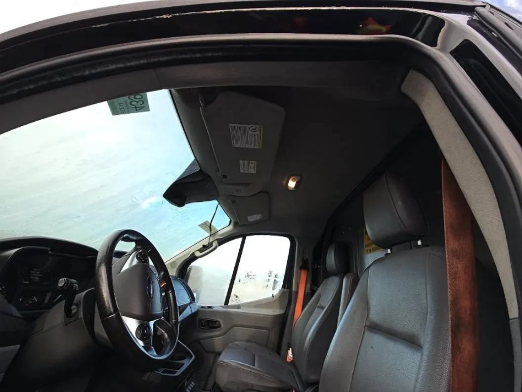 Used 2019 Ford Transit 150 130 Low Roof w/ Exterior Upgrade Package RWD image 7