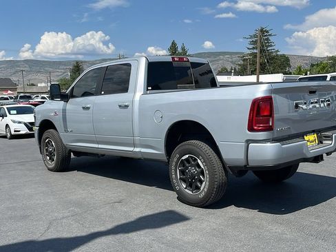 Used 2024 RAM 2500 Big Horn w/ Night Edition AWD/4WD image 7